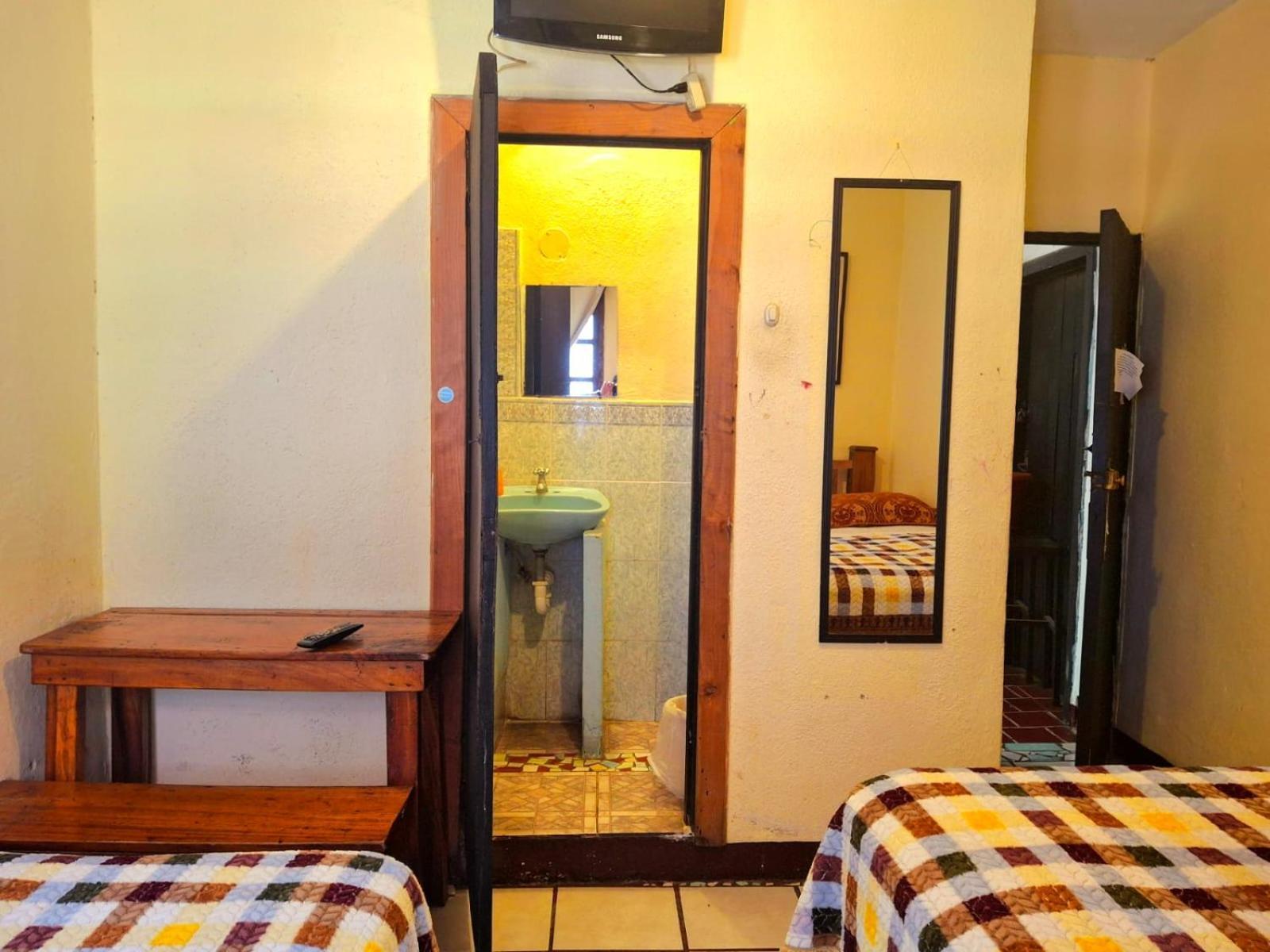 Hotel El Pasaje Antigua Bagian luar foto